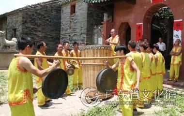 龙华大鼓