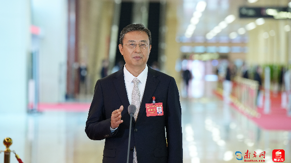 刘涛.jpg