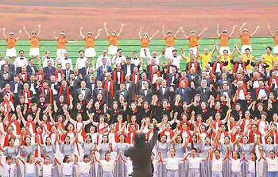 星海故里千人共唱《黄河大合唱》